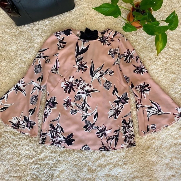 Halogen Women’s Floral Tie Blouse Bell Sleeves - Picture 1 of 8
